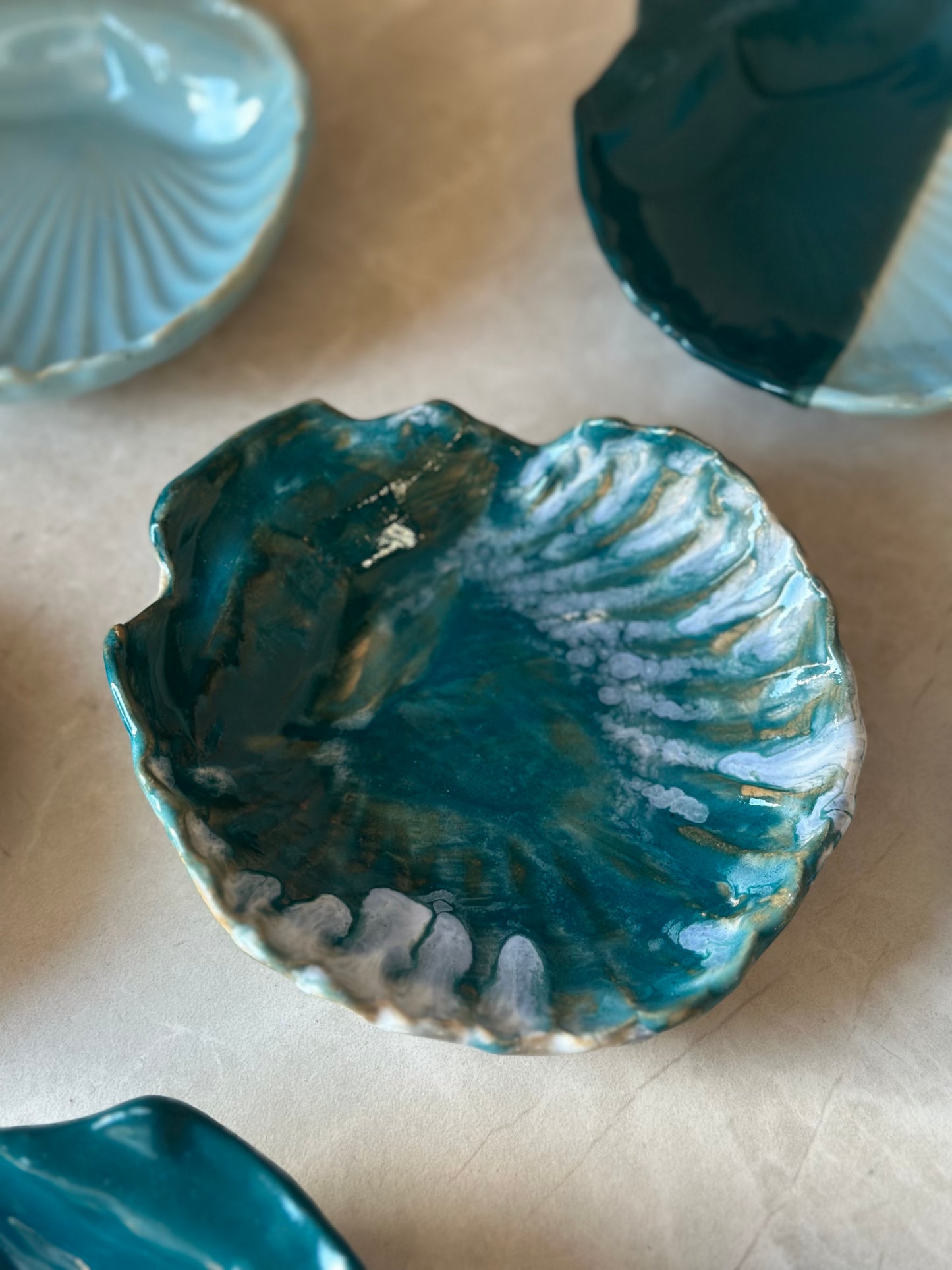 keraaminen simpukka tummanvihr/sin