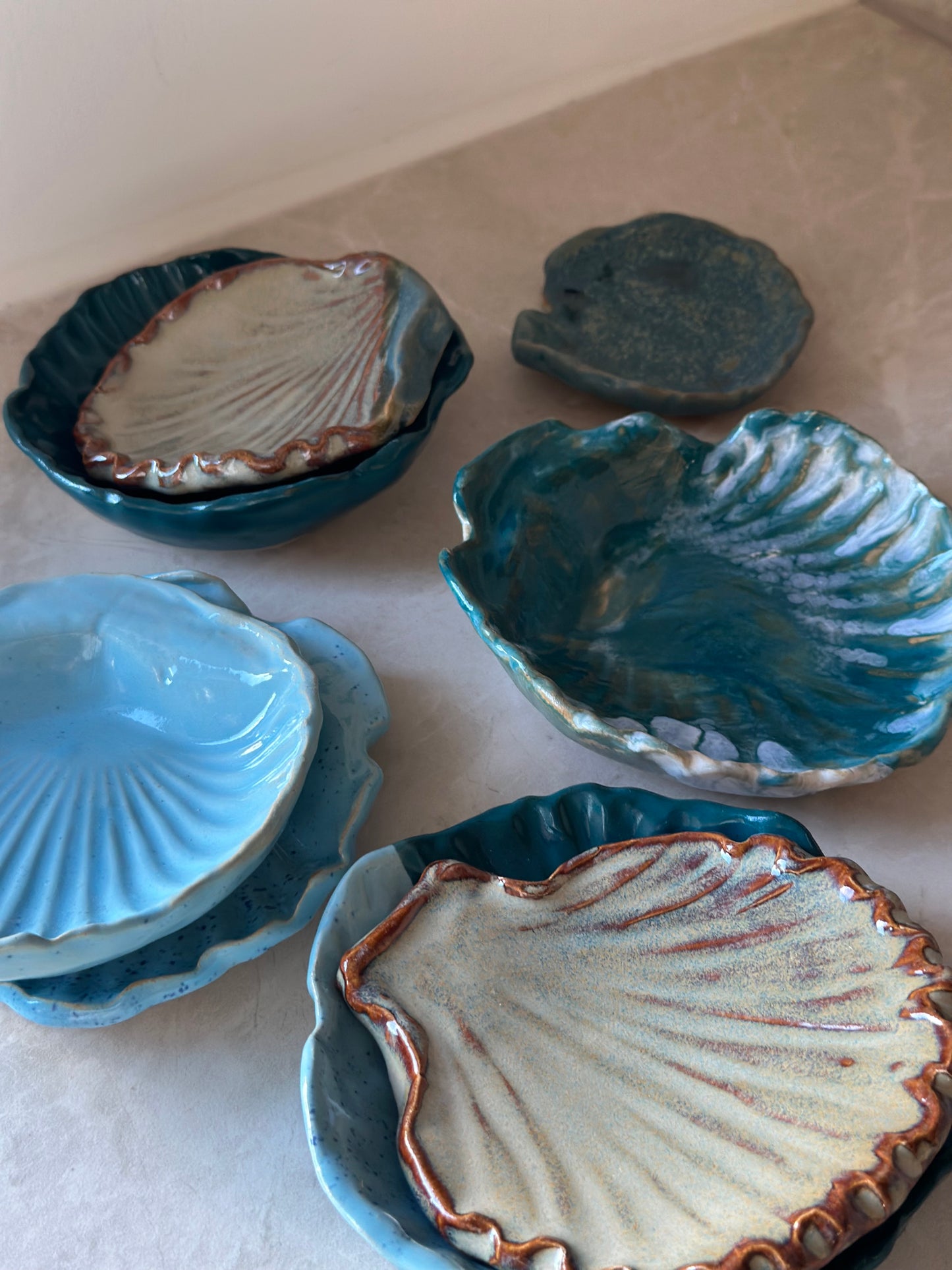 keraaminen simpukka tummanvihr/sin